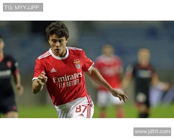 基米希的足球之路:从少年天才到世界顶级中场的蜕变与辉煌 基米希的足球之路:从少年天才到世界顶级中场的蜕变与辉煌